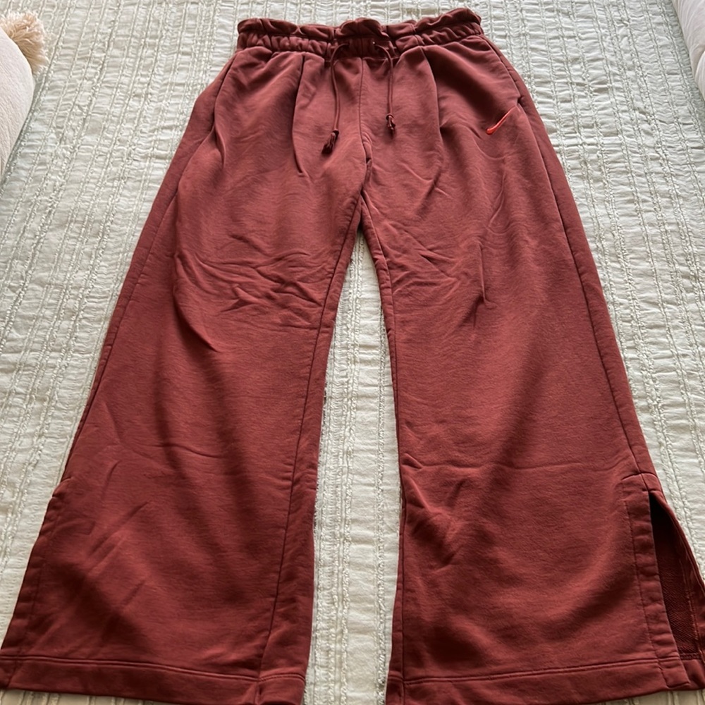 Nike Paperbag Waist sweatpants